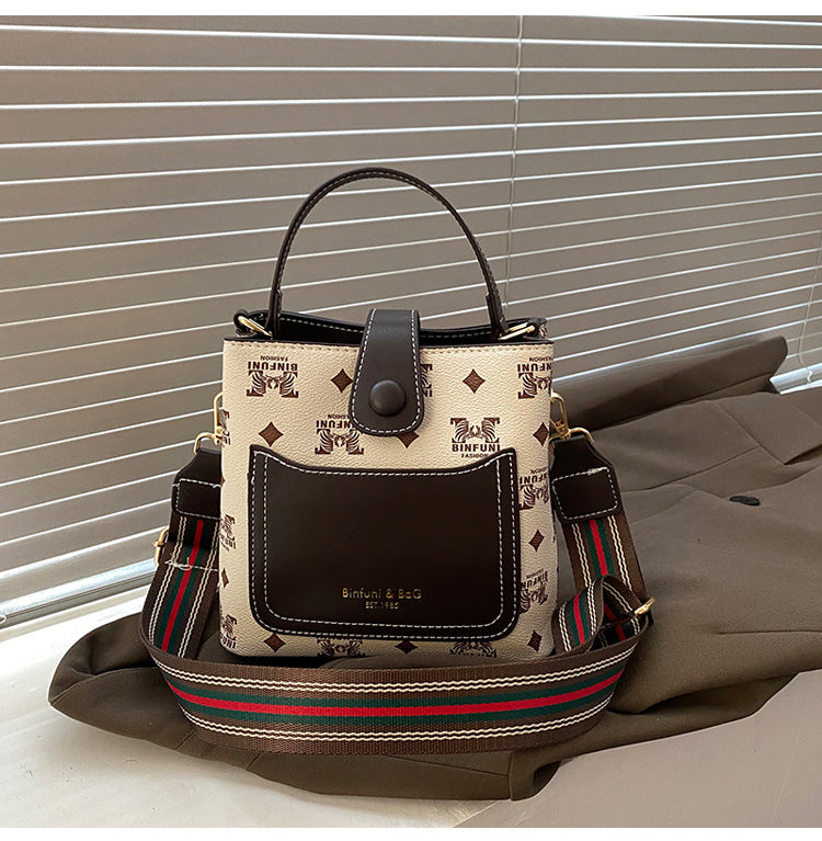 2023 HOT BAG Tote package Inclined shoulder bag high-capacity
