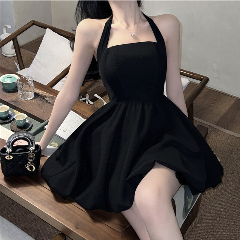 Dress women's French Hepburn little black dress waist to show thin and fluffy skirt LL-543